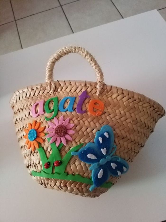 Petit panier personnalisé très bon état