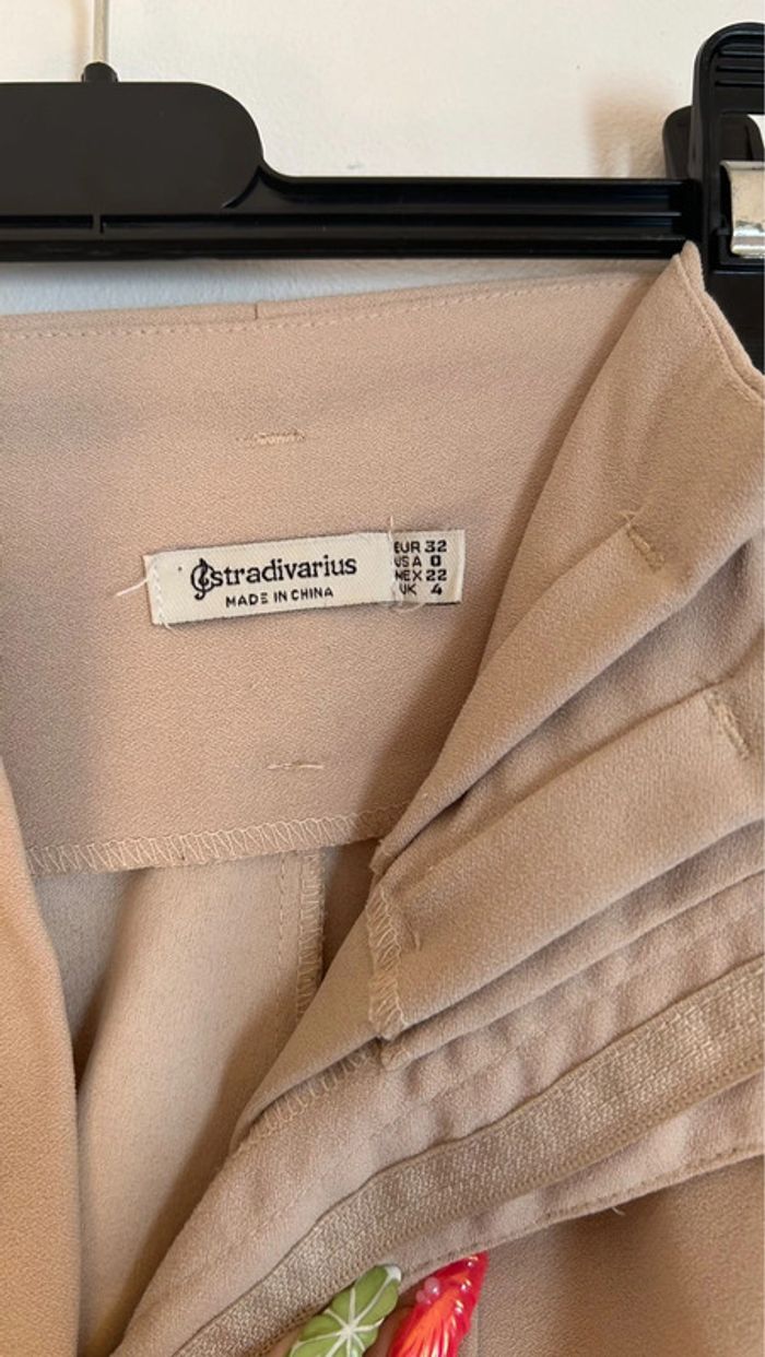 Pantalon beige stradivarius - photo numéro 4