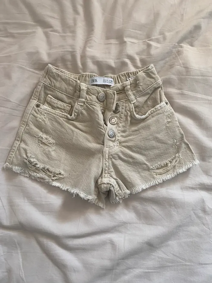 Short en jean beige Zara