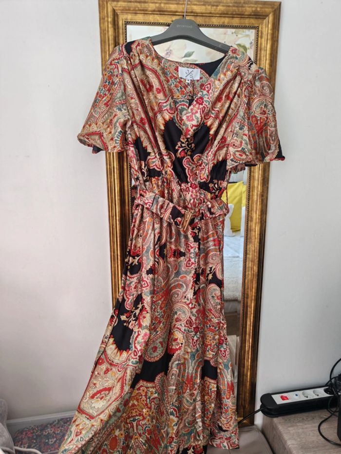 Robe longue neuve