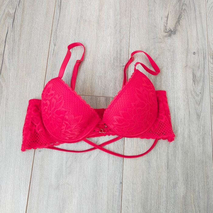Soutien gorge Undiz 90c rouge sexy