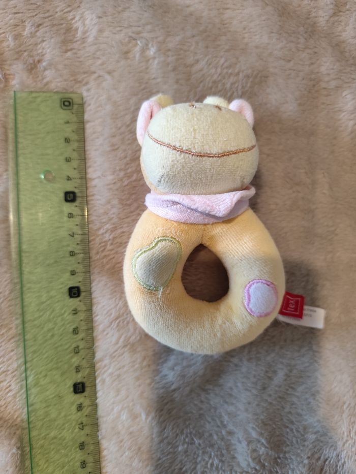 Petit hochet tout doux