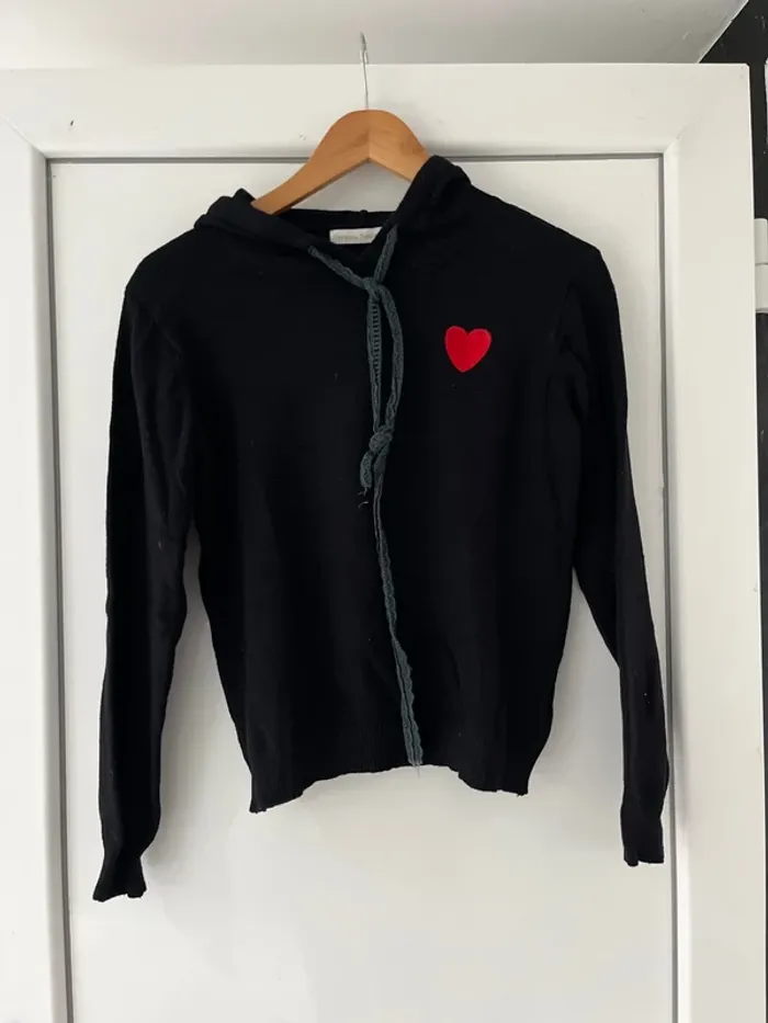 Pull à capuche cœur