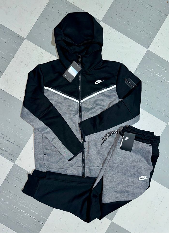 Nike tech fleece - photo numéro 2