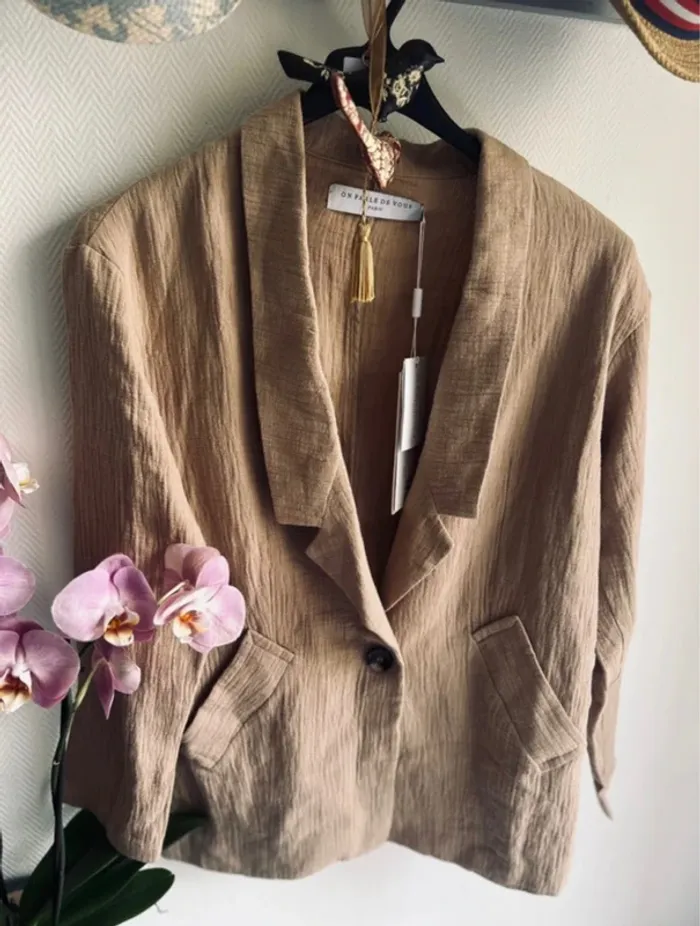 Jolie blazer en gaz de coton neuf étiquette T1 - photo numéro 2