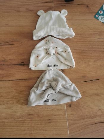 Lot de bonnets