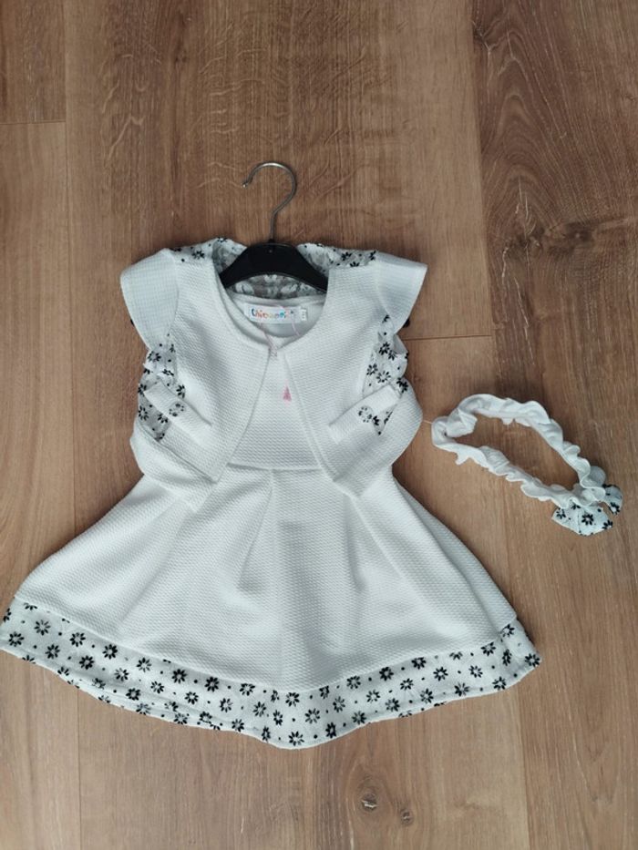 Robe blanche 12mois