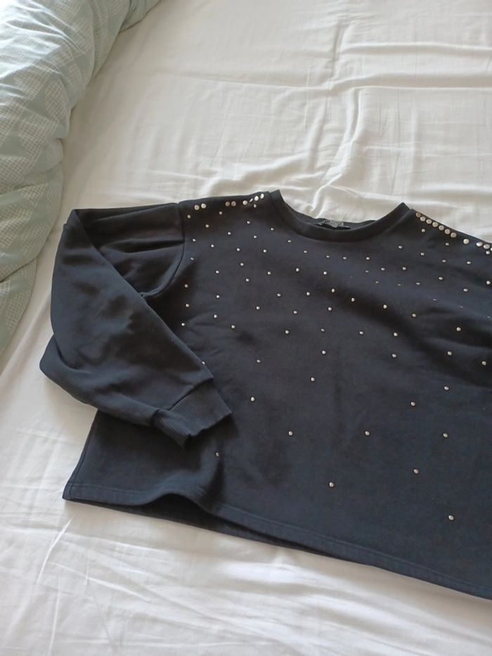 pull à manches bouffantes