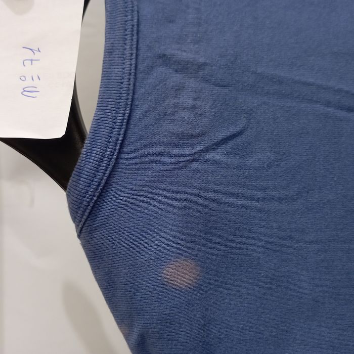 pull taché bleu  taille XS - photo numéro 2