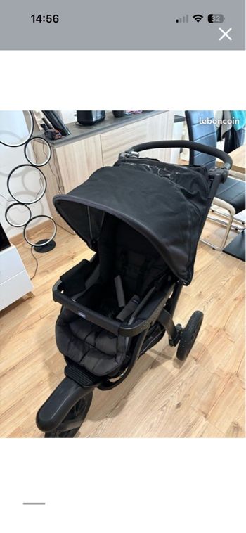 Poussette chicco noir 3 en 1
