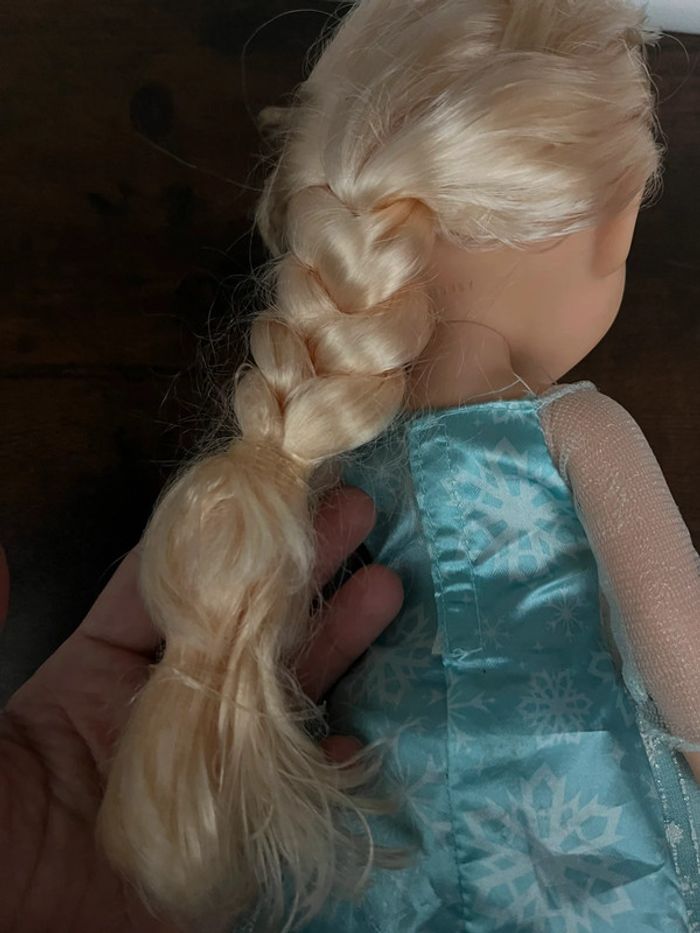 Poupée reine des neiges Elsa - photo numéro 3