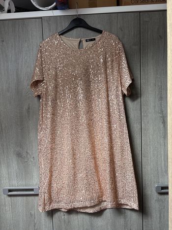 Robe pailletée