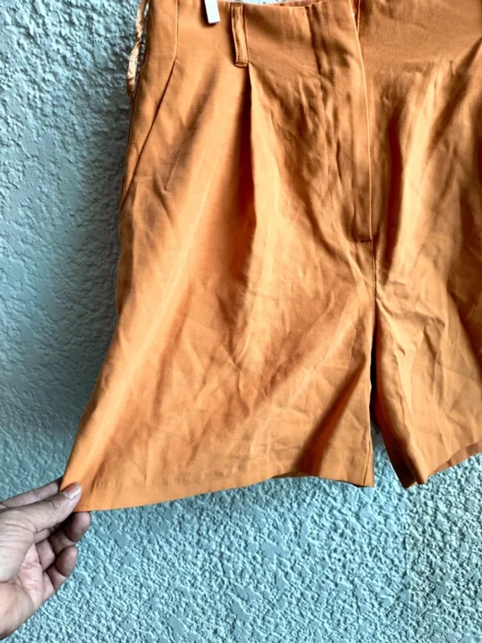 Short taille haute a pince orange t38 - photo numéro 3