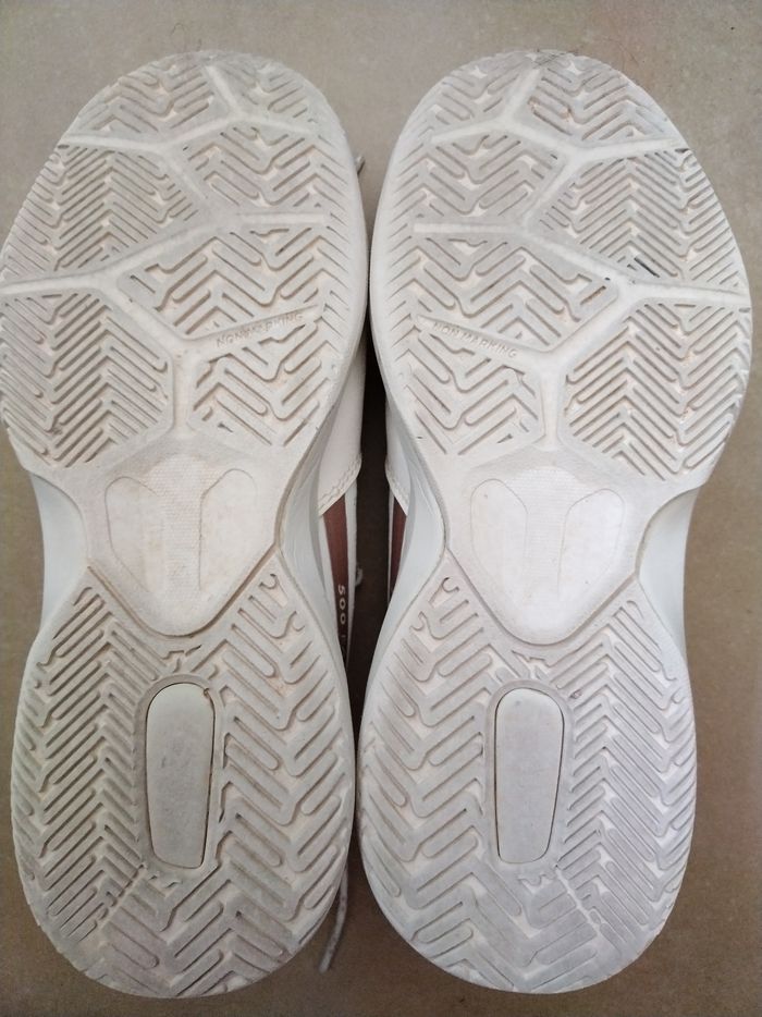 Chaussures tennis ARTENGO fille en 36 TBE - photo numéro 2