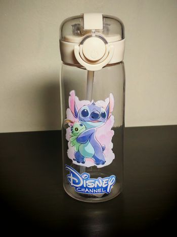 Gourde avec paille Stitch.