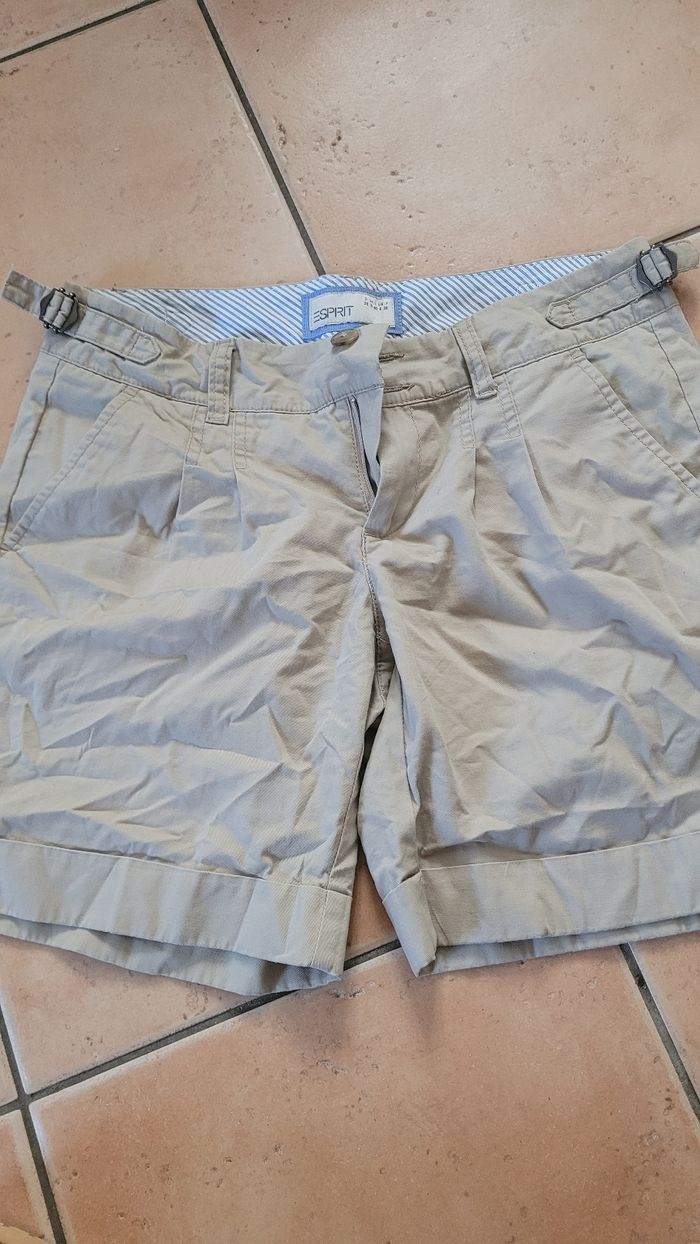 Short ville habillé