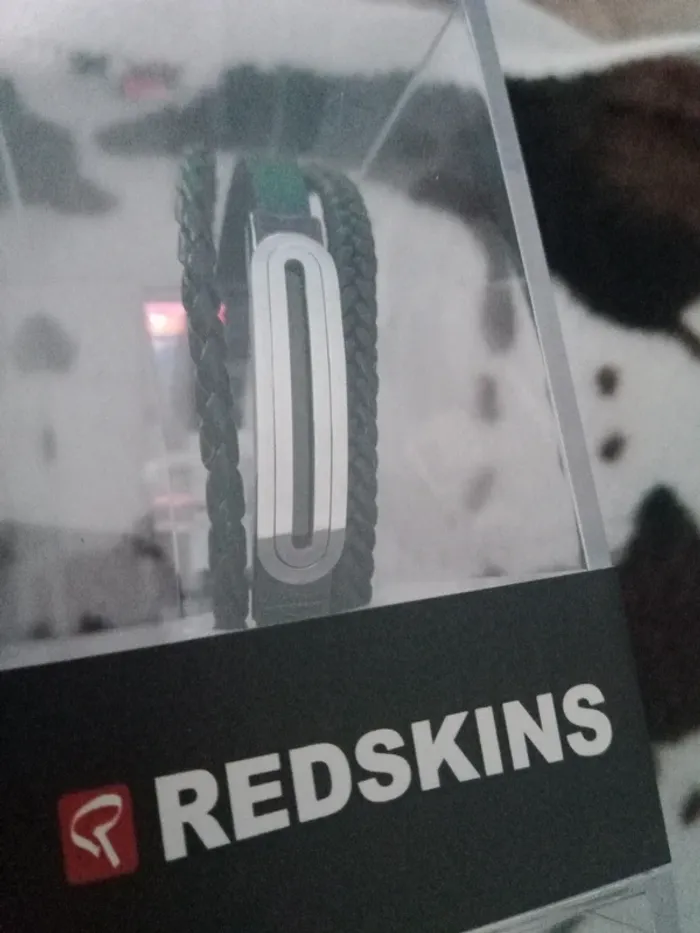 Bracelet redskins
En cuir - photo numéro 2