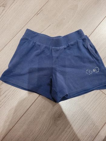 Short 3 ans