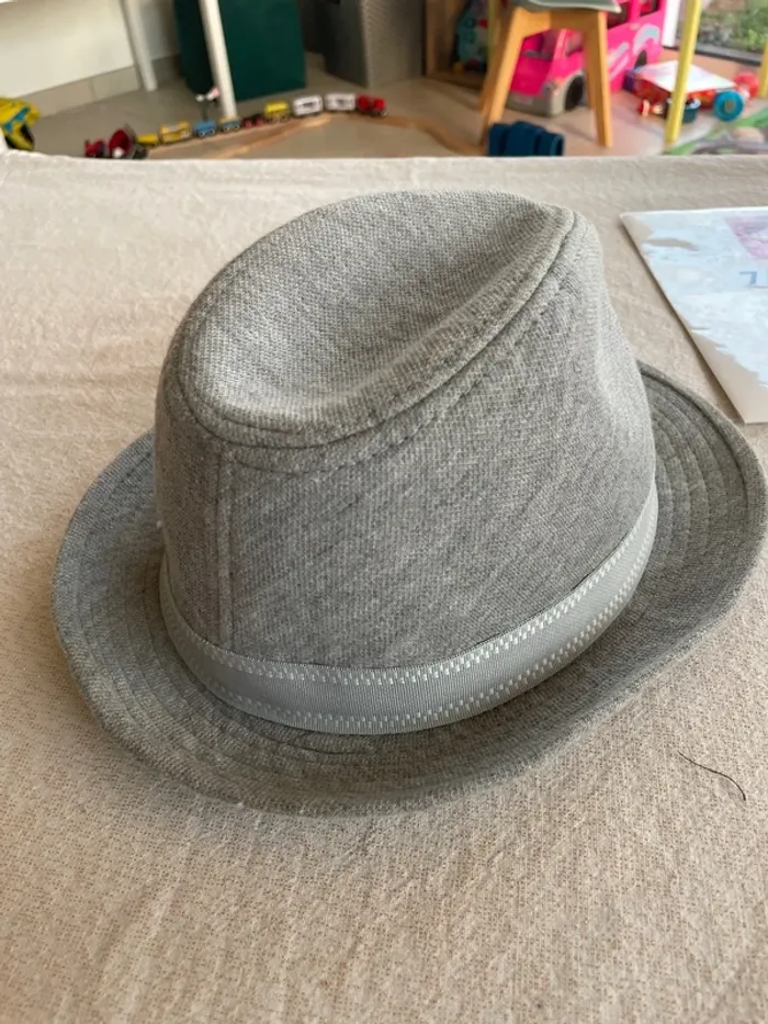 Chapeau Vertbaudet, taille 53 54 - photo numéro 3