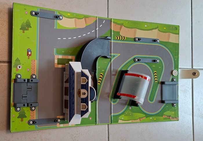 Aire de jeu 3D Vroom Ville quartier général Robocar Poli - photo numéro 5