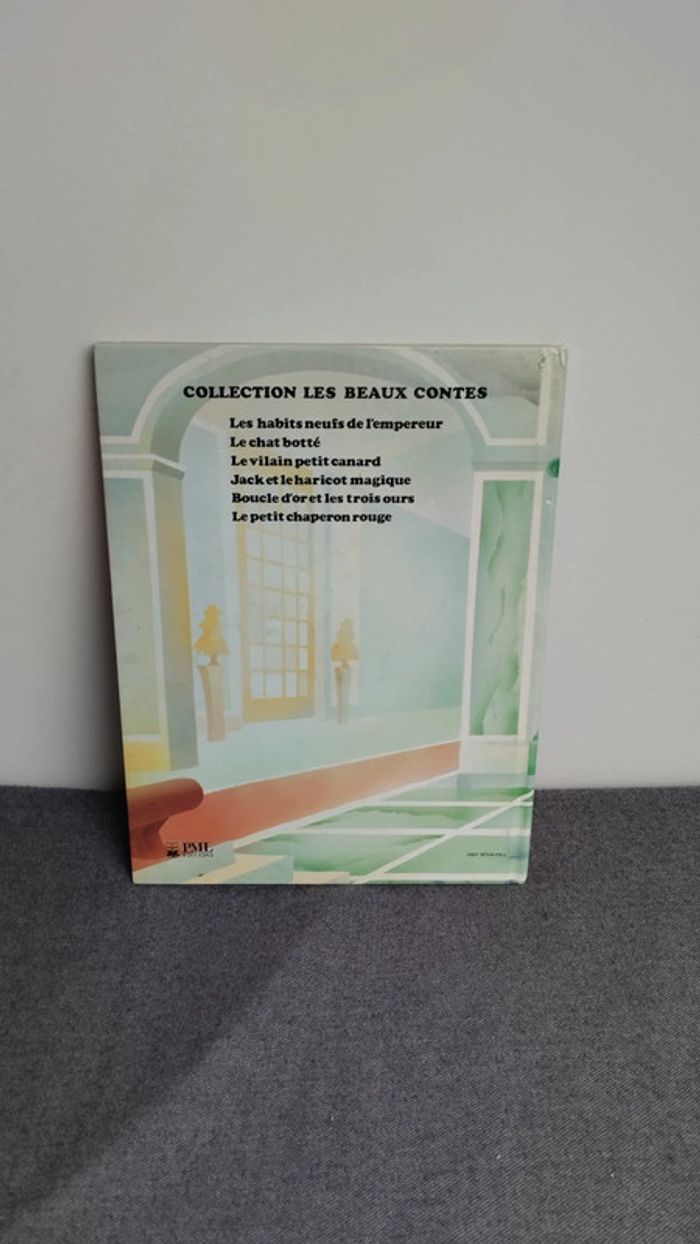 Les habits neufs de l'empereur - photo numéro 2