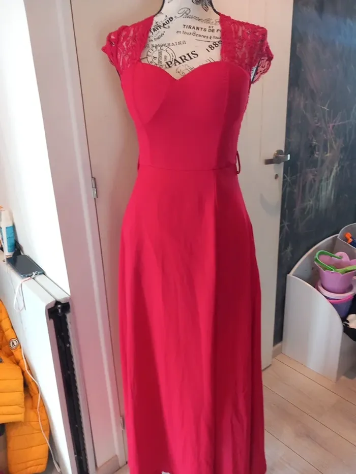 Robe été ou cérémonie 36 rouge