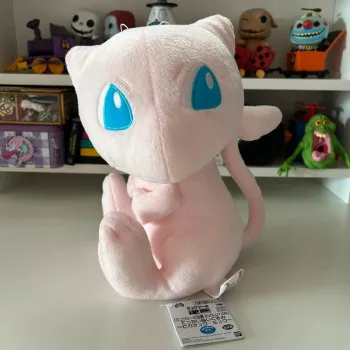 Peluche pokémon mew nintendo