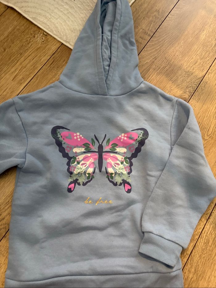 Sweat à capuche papillon 7-8 ans