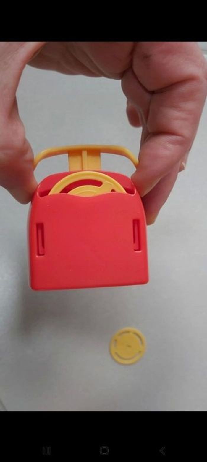 Bracelet lance jeton Avengers Marvel - photo numéro 6