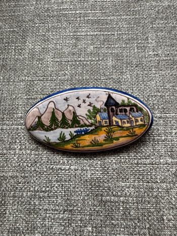 Broche