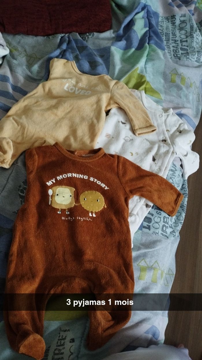 Lot vêtements pratiquement jamais porté - photo numéro 3