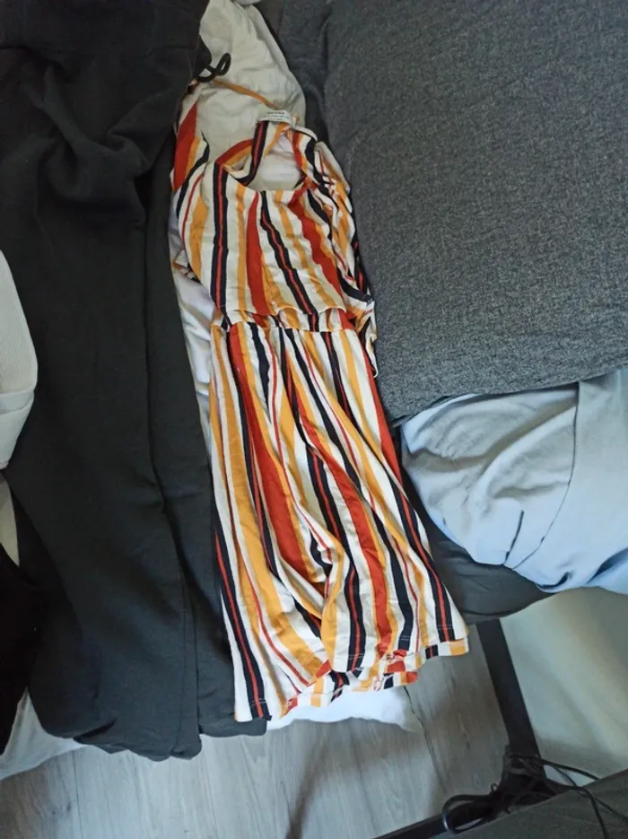 Lot de 12 vêtements femme taille xs/d (lot 10 ) - photo numéro 5