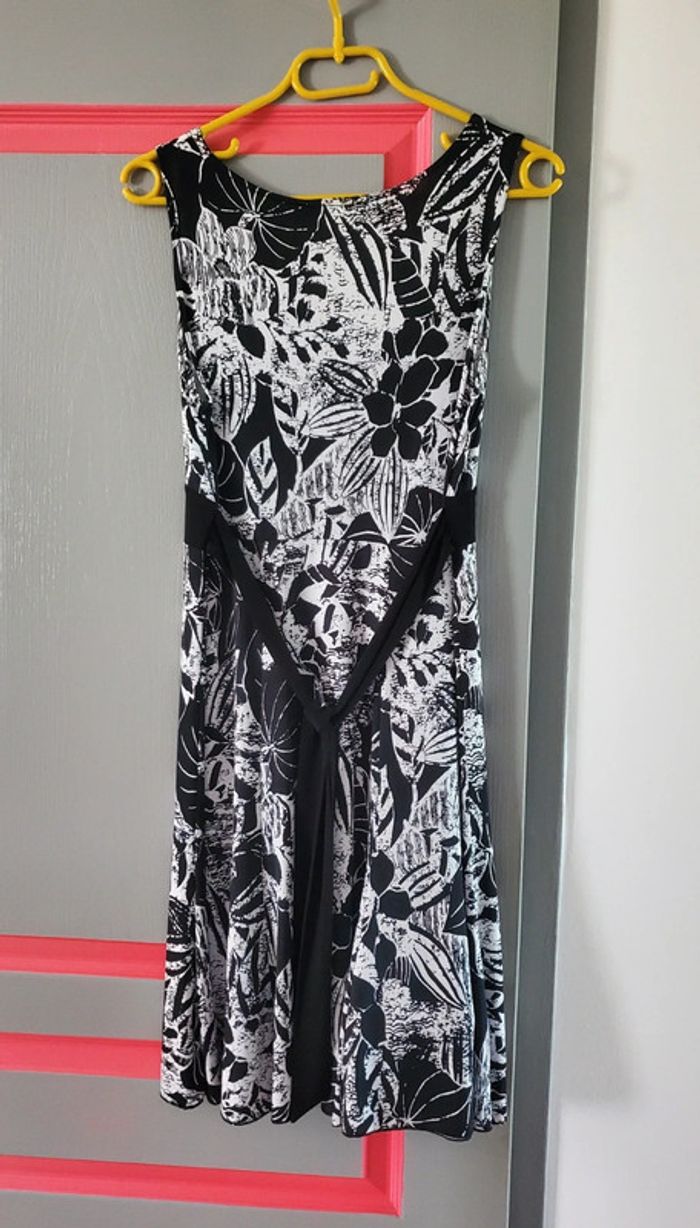 Robe sans manche - photo numéro 3