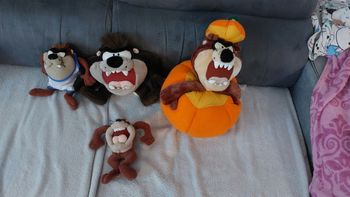 Lot de peluches taz