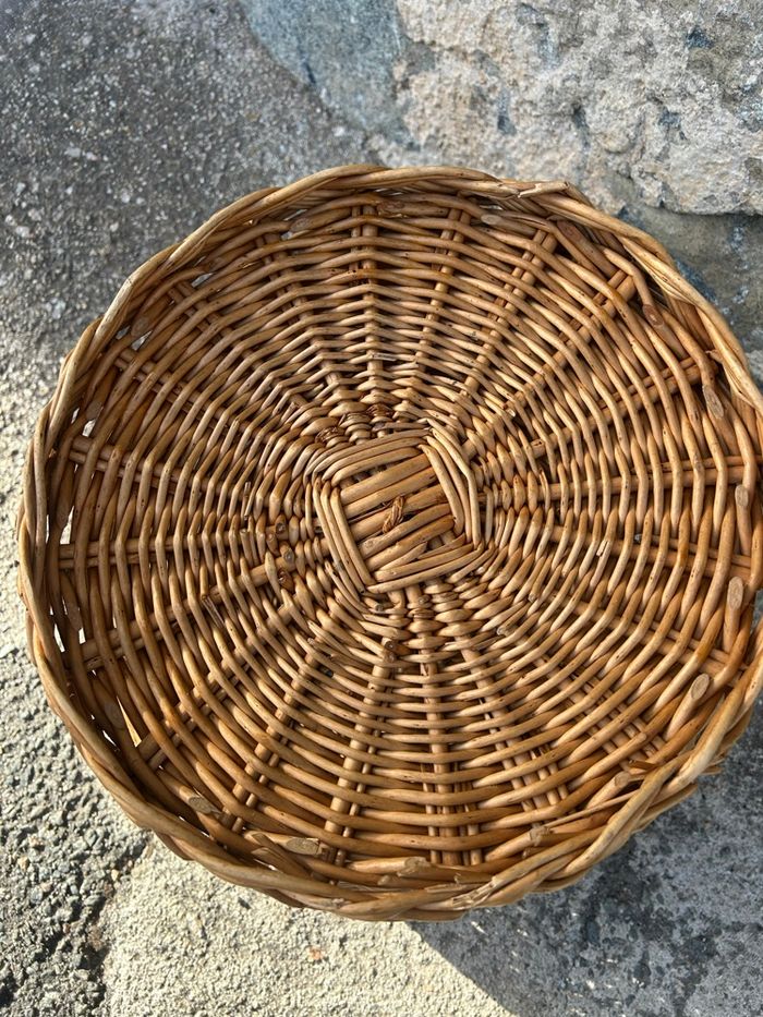 Grand panier avec couvercle rond en osier très ancien ! - photo numéro 5