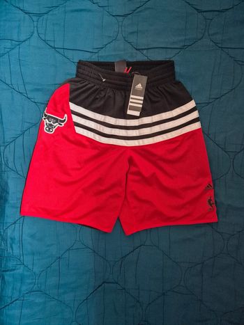 Short adidas neuf