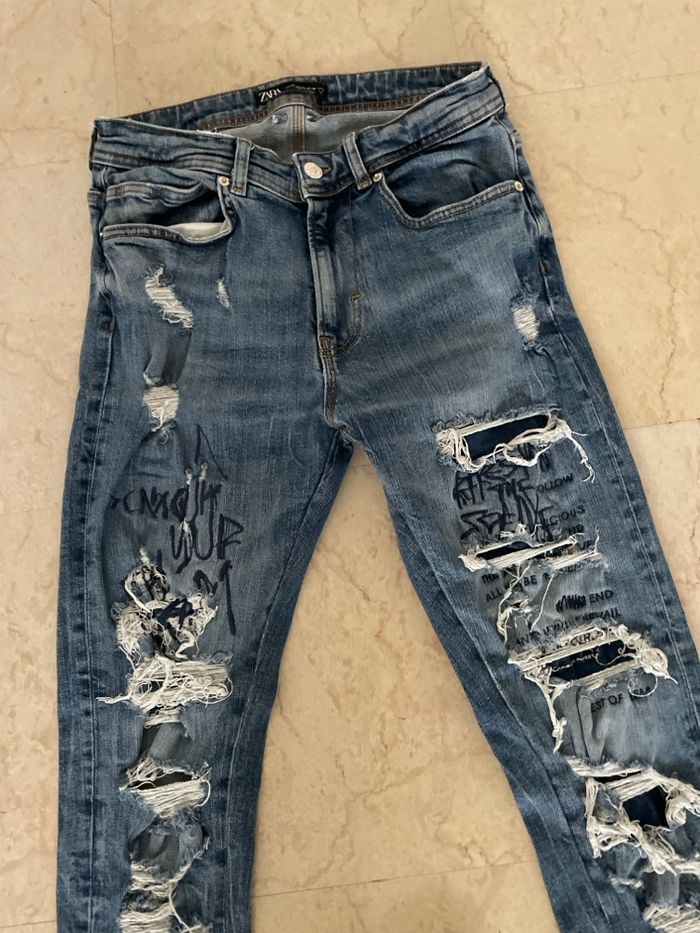 Jean Zara, taille 38 très bon état, huit euros - photo numéro 2