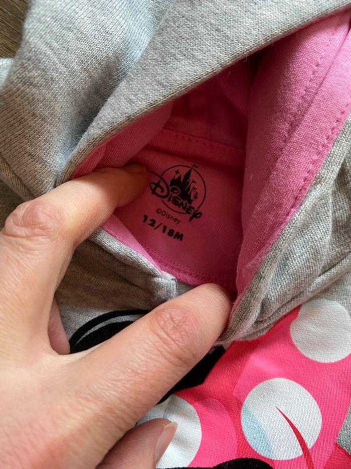 Gilet zippé capuche Minnie Disney 12-18 mois Disneyland gris rose neuf - photo numéro 3