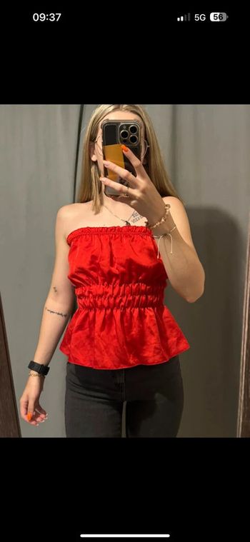 Haut rouge sans bretelle S