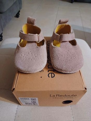 Chaussons/ chaussures souples en cuir