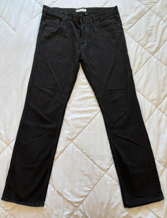 Jean homme noir Regular by Kiabi taille XL/48 L34 – 100% coton – coupe droite - photo numéro 2