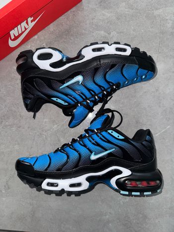 TN Noir/Bleu Aquarius 45