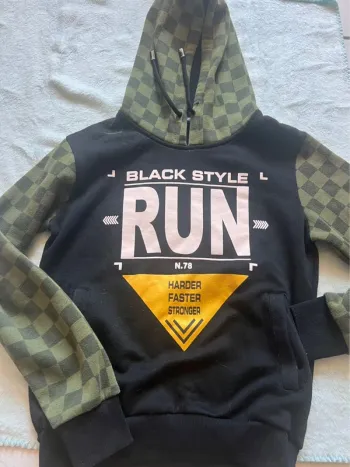 Pull à capuche