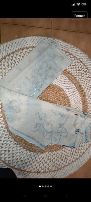 Jean bleu clair t 40 strass Onado