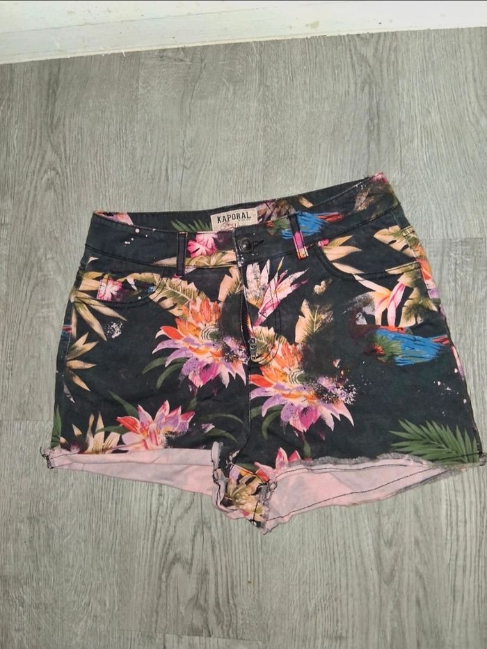 Short femme taille S kaporal