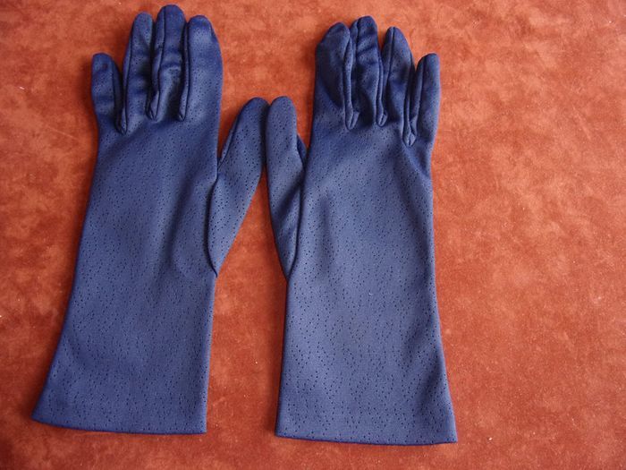 Très belle paire de gants - marine - photo numéro 4