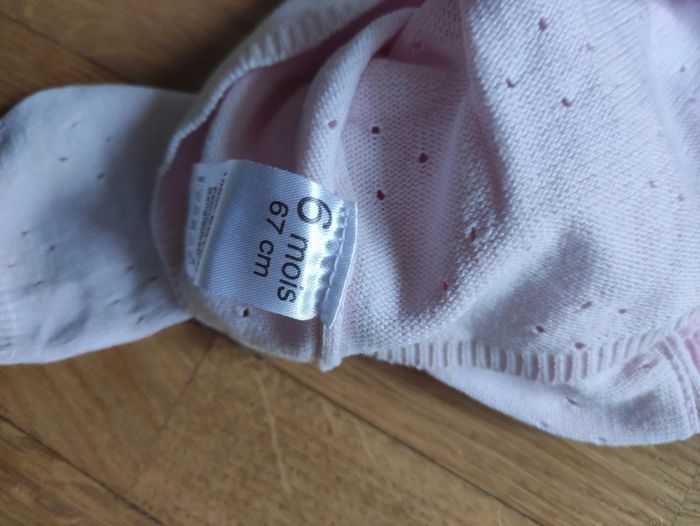 2 gilets courts 6 mois - photo numéro 3