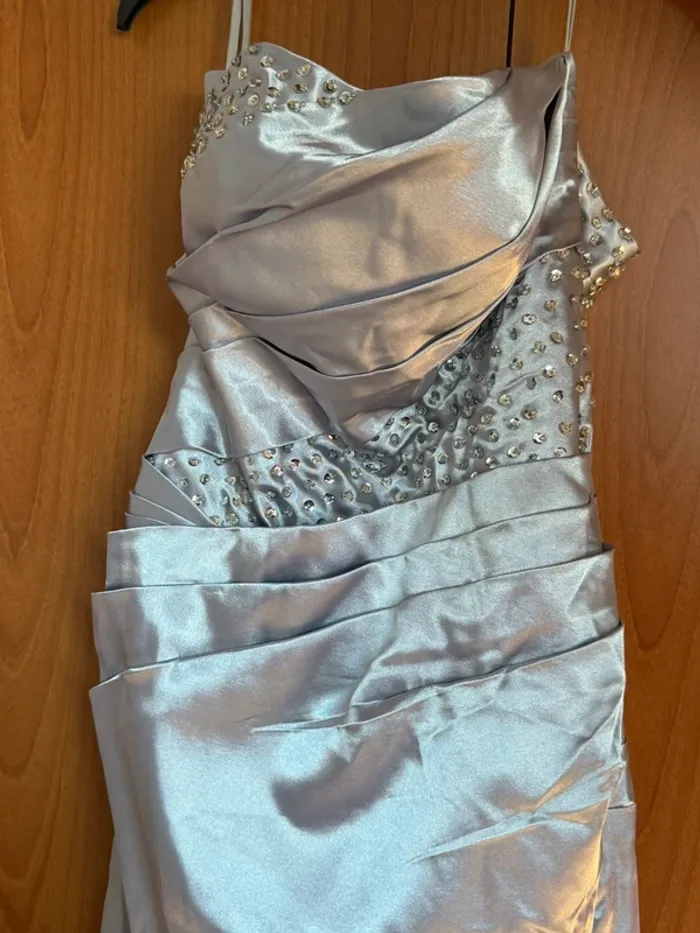 Robe de soirée - photo numéro 2