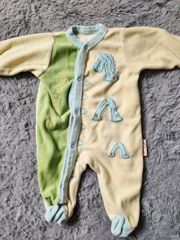 Pyjama taille 1 mois