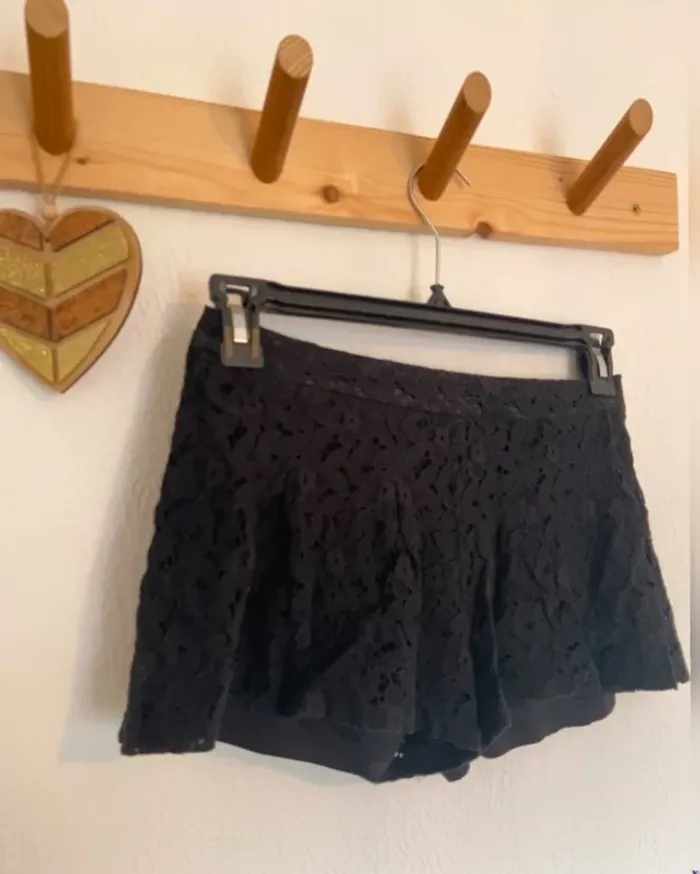 Short dentelle noir